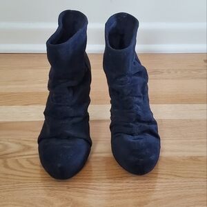 BCBGeneration ‘Fabricia’ Booties Camoscio Stretch